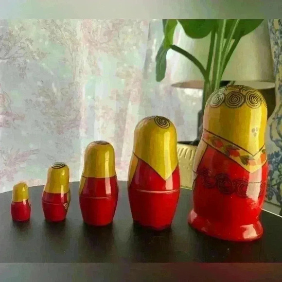 Vintage Handmade Nesting dolls - Picture 4 of 12